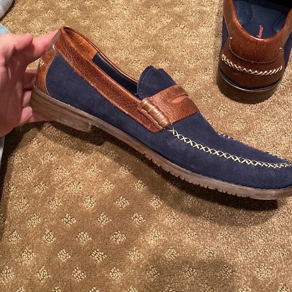 Tommy Bahama suede loafers - Picture 3 of 6